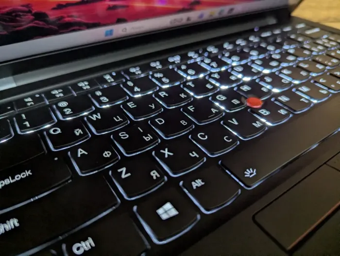 Ультрабук Б-клас Lenovo ThinkPad X1 Carbon Gen9 / 14" (1920x1080) IPS / Intel Core i5-1145G7 (4 (8) ядра по 2.6 - 4.4 GHz) / 16 GB DDR4 / 256 GB SSD / Intel Iris Xe Graphics / Windows 11 б/в - зображення 6