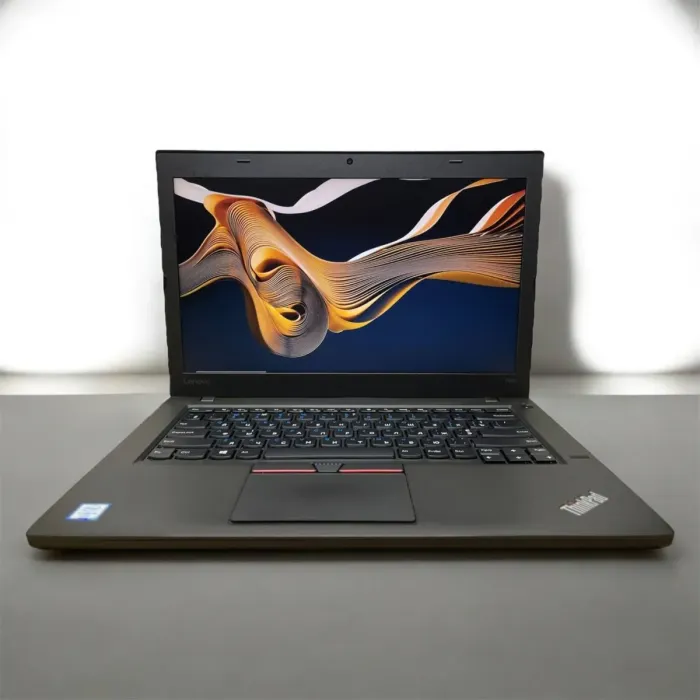 Ноутбук Lenovo ThinkPad T460 / 14" (1366x768) TN / Intel Core i5-6200U (2 (4) ядра по 2.3 - 2.8 GHz) / 4 GB DDR3 / 320 GB HDD / Intel HD Graphics 520 / WebCam / Без АКБ б/в - зображення 2
