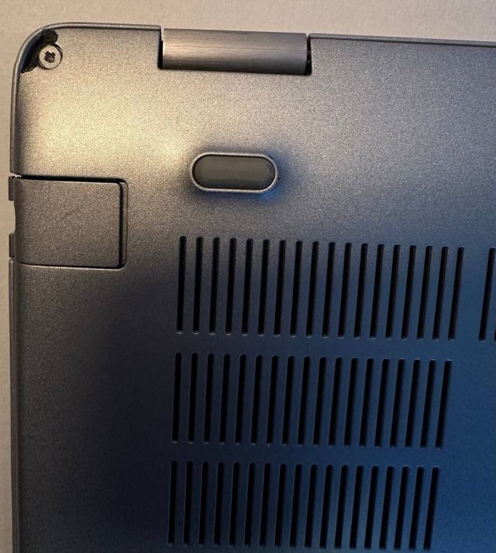 Ноутбук Б-клас Dell Latitude 5511 / 15.6" (1920x1080) IPS / Intel Core i7-10850H (6 (12) ядер по 2.7 - 5.1 GHz) / 16 GB DDR4 / 256 GB SSD / Intel UHD Graphics / WebCam / Win 11 Pro б/в - зображення 10