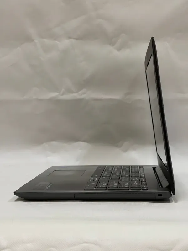 Ноутбук Lenovo IdeaPad 320-15IKB / 15.6" (1920x1080) TN / Intel Core i5-7200U (2 (4) ядра по 2.5 - 3.1 GHz) / 8 GB DDR4 / 256 GB SSD / Intel HD Graphics 620 / WebCam б/в - зображення 6