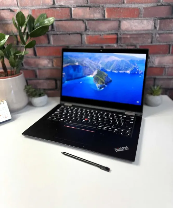 Ультрабук-трансформер Lenovo ThinkPad X13 Yoga Gen 1 / 13.3" (1920x1080) IPS Touch / Intel Core i5-10310U (4 (8) ядра по 1.7 - 4.4 GHz) / 16 GB DDR4 / 256 GB SSD / Intel UHD Graphics / WebCam / Windows 10 Pro б/в - зображення 4