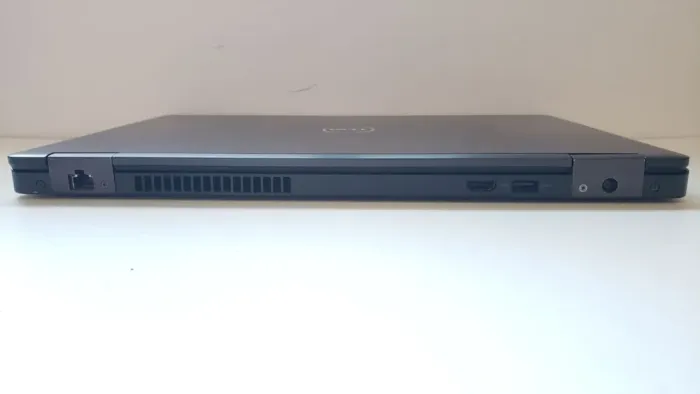 Ноутбук Dell Latitude 5580 / 15.6" (1920x1080) IPS / Intel Core i3-7100U (2 (4) ядра по 2.4 GHz) / 8 GB DDR4 / 256 GB SSD / Intel HD Graphics 620 / WebCam / Win 10 Pro б/в - зображення 9