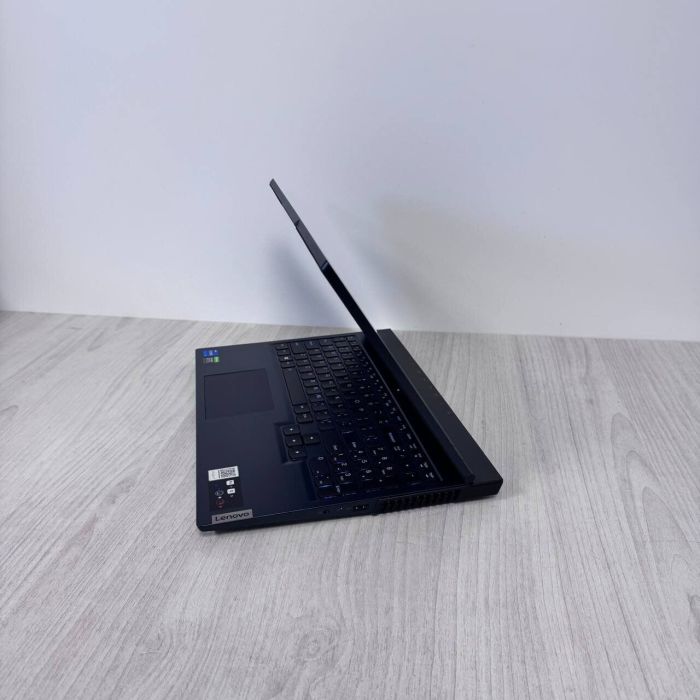 Ігровий ноутбук Б-класу Lenovo Legion 5 15ITH6H / 15,6" (1920x1080) IPS / Intel Core i7-11800H (8 (16) ядер по 2,3 - 4,6 ГГц) / 16 ГБ DDR5 / 512 ГБ SSD NVMe / nVidia GeForce RTX 3070, 8 ГБ GDDR6, 256-біт / Веб-камера б/в - зображення 6