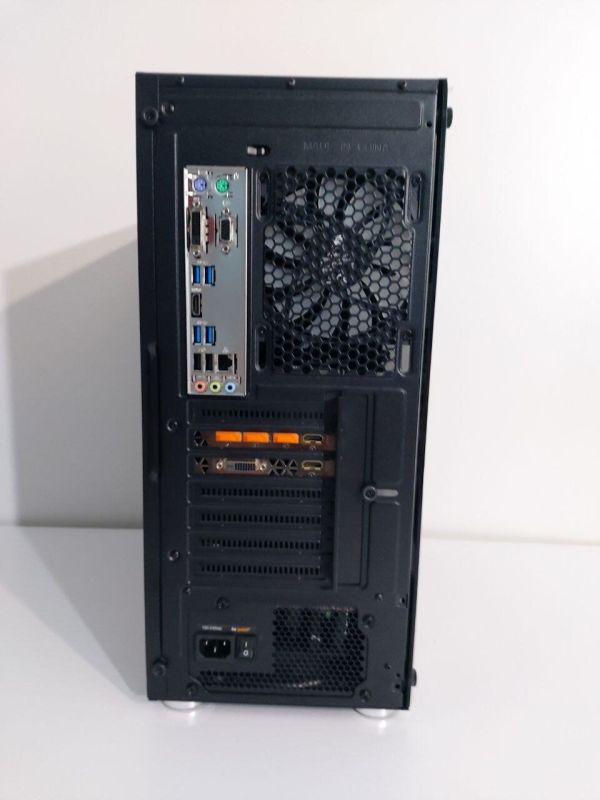 Ігровий ПК 1stPlayer X6 Fire Base Tower / Intel Core i7-6700K (4 (8) ядра по 4,0 - 4,2 ГГц) / 24 ГБ DDR4 / 512 ГБ SSD M.2 + 500 ГБ HDD / nVidia GeForce GTX 1080 Ti, 11 ГБ GDDR5X, 352-біт / 700 Вт б/в - зображення 6