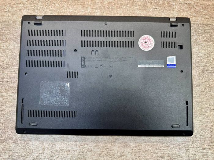 Ультрабук Lenovo ThinkPad L480 / 14" (1366x768) TN / Intel Core i3-8130U (2 (4) ядра по 2.2 - 3.4 GHz) / 8 GB DDR4 / 120 GB SSD / Intel UHD Graphics 620 / WebCam / Windows 11 б/в - зображення 9