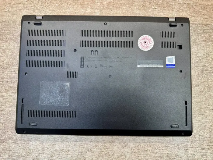 Ультрабук Lenovo ThinkPad L480 / 14" (1366x768) TN / Intel Core i3-8130U (2 (4) ядра по 2.2 - 3.4 GHz) / 8 GB DDR4 / 120 GB SSD / Intel UHD Graphics 620 / WebCam / Windows 11 б/в - зображення 9