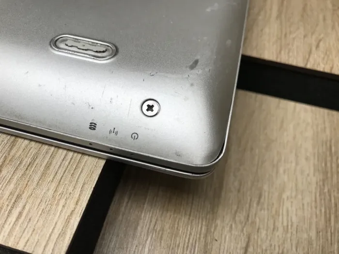 Ультрабук Б-клас HP EliteBook 840 G5 / 14" (1920x1080) IPS / Intel Core i7-8650U (4 (8) ядра по 1.9 - 4.2 GHz) / 8 GB DDR4 / 256 GB SSD M.2 / Intel UHD Graphics 620 / WebCam / USB 3.1 / HDMI б/в - зображення 10