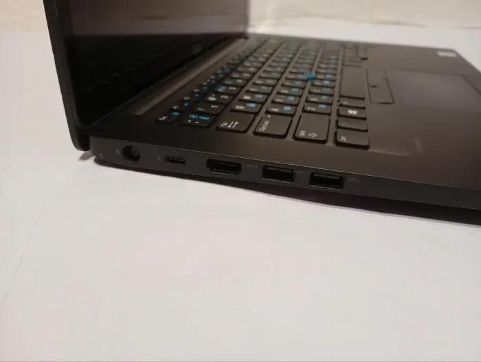 Ультрабук Б-клас Dell Latitude 7480 / 14" (1920x1080) TN / Intel Core i5-7300U (2 (4) ядра по 2.6 - 3.5 GHz) / 8 GB DDR4 / 120 GB SSD / Intel HD Graphics 620 / WebCam / Без АКБ б/в - зображення 5