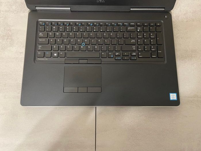 Мобільна робоча станція Dell Precision 7720 / 17,3" (1600x900) TN / Intel Core i7-7820HQ (4 (8) ядра по 2,9 - 3,9 ГГц) / 16 ГБ DDR4 / 256 ГБ SSD + 1000 ГБ HDD / nVidia Quadro M1200, 4 ГБ GDDR5, 128-біт б/в - зображення 7