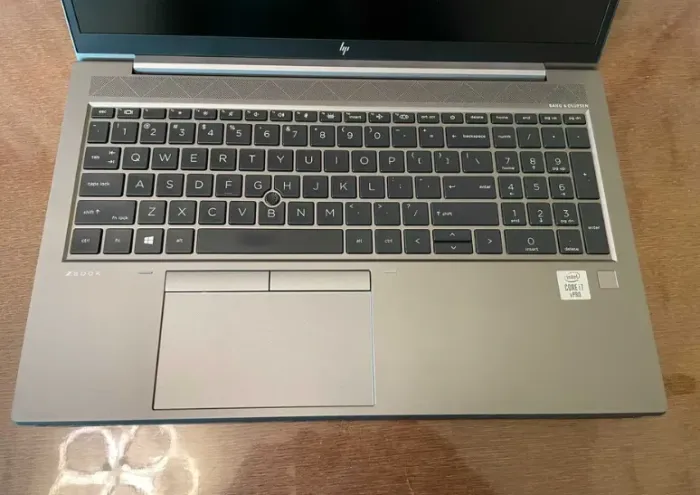 Ноутбук HP ZBook Firefly 15 G7 / 15.6" (1920x1080) IPS / Intel Core i7-10610U (4 (8) ядра по 1.8 - 4.9 GHz) / 16 GB DDR4 / 512 GB SSD / Intel UHD Graphics for 10th Generation / WebCam б/в - зображення 4