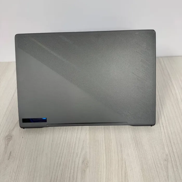 Ігровий ноутбук Б-клас Asus ROG Zephyrus G15 GA503RM / 15.6" (2560x1440) IPS / AMD Ryzen 9 6900HS (8 (16) ядер по 3.3 - 4.9 GHz) / 16 GB DDR5 / 512 GB SSD NVMe / nVidia GeForce RTX 3060, 6 GB GDDR6, 192-bit / WebCam б/в - зображення 3