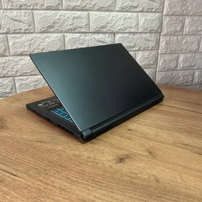 Ігровий ноутбук MSI Stealth 15M A11UEKV / 15.6" (1920x1080) IPS / Intel Core i7-11375H (4 (8) ядра по 3.0 - 5.0 GHz) / 16 GB DDR4 / 512 GB SSD / nVidia GeForce RTX 3060, 6 GB GDDR6, 192-bit / WebCam б/в - зображення 6