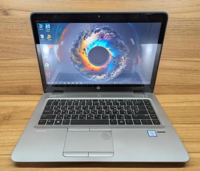 Ультрабук HP EliteBook 840 G4 / 14" (1920x1080) IPS Touch / Intel Core i5-7300U (2 (4) ядра по 2.6 - 3.5 GHz) / 8 GB DDR4 / 256 GB SSD / Intel HD Graphics 620 / WebCam / Fingerprint / Windows 10 б/в - зображення 2