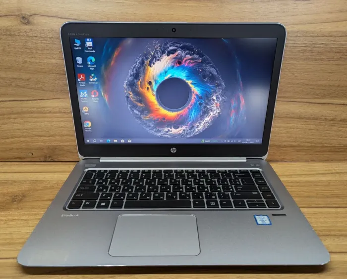 Ультрабук HP EliteBook Folio 1040 G3 / 14" (1920x1080) IPS / Intel Core i5-6300U (2 (4) ядра по 2.4 - 3.0 GHz) / 8 GB DDR4 / 256 GB SSD / Intel HD Graphics 520 / WebCam / TouchID / Windows 10 б/в - зображення 2