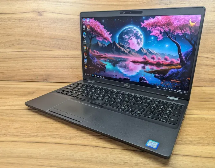 Ультрабук Dell Latitude 5500 / 15.6" (1920x1080) IPS Touch / Intel Core i7-8665U (4 (8) ядра по 1.9 - 4.8 GHz) / 16 GB DDR4 / 512 GB SSD / Intel UHD Graphics / WebCam / Windows 10 б/в - зображення 5