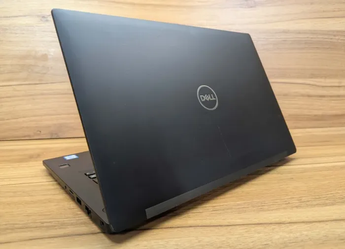 Ультрабук Dell Latitude 7490 / 14" (1920x1080) IPS Touch / Intel Core i7-8650U (4 (8) ядра по 1.9 - 4.2 GHz) / 16 GB DDR4 / 512 GB SSD / Intel UHD Graphics 620 / WebCam / TouchID / Windows 10 б/в - зображення 7