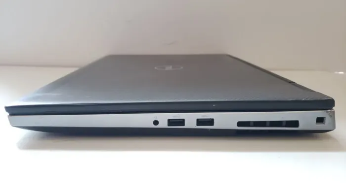 Ігровий ноутбук Dell Latitude E6540 / 15.6" (1920x1080) TN / Intel Core i7-4810MQ (4 (8) ядра по 2.8 - 3.8 GHz) / 16 GB DDR3 / 256 GB SSD + 500 GB HDD / AMD Radeon HD 8790M, 2 GB GDDR5, 128-bit / WebCam б/в - зображення 5