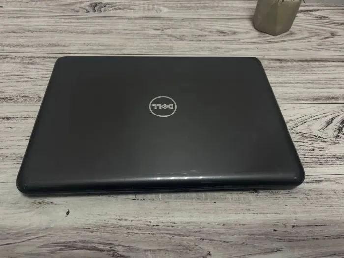 Ультрабук Dell Latitude 3380 / 13.3" (1366x768) TN / Intel Core i5-7200U (2 (4) ядра по 2.5 - 3.1 GHz) / 8 GB DDR4 / 128 GB SSD / Intel HD Graphics 620 / WebCam б/в - зображення 4