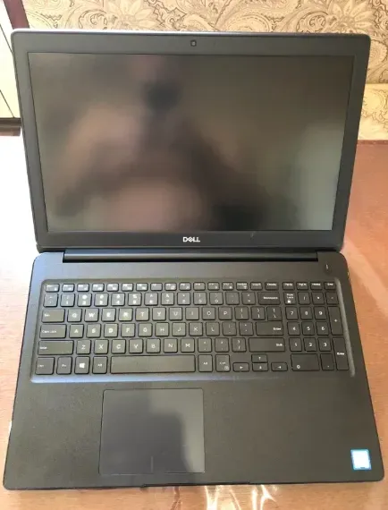 Ігровий ноутбук Dell Latitude 3500 / 15.6" (1920x1080) TN / Intel Core i7-8565U (4 (8) ядра по 1.8 - 4.6 GHz) / 8 GB DDR4 / 256 GB SSD / nVidia GeForce MX130, 2 GB GDDR5, 64-bit / WebCam б/в - зображення 4