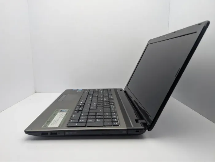 Ноутбук Acer Aspire 5750G / 15.6" (1366x768) TN / Intel Core i5-2430M (2 (4) ядра по 2.4 - 3.0 GHz) / 8 GB DDR3 / 750 GB HDD / nVidia GeForce GT 520M, 1 GB GDDR3, 64-bit / WebCam / DVD-ROM б/в - изображение 5
