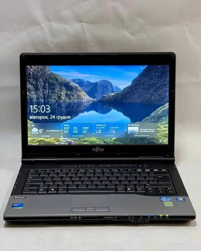 Ноутбук Fujitsu LifeBook S752 / 14" (1366x768) TN / Intel Core i5-3320M (2 (4) ядра по 2.6 - 3.3 GHz) / 8 GB DDR3 / 240 GB SSD / Intel HD Graphics 4400 / Windows 10 Pro б/в - зображення 3