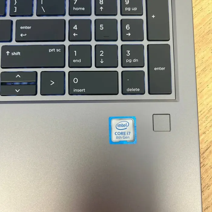 Мобільна робоча станція HP ZBook 15 G5 / 15.6" (1920x1080) IPS / Intel Core i7-8750H (6 (12) ядер по 2.2 - 4.1 GHz) / 16 GB DDR4 / 512 GB SSD / nVidia Quadro P1000, 4 GB GDDR5, 128-bit / WebCam б/в - зображення 8