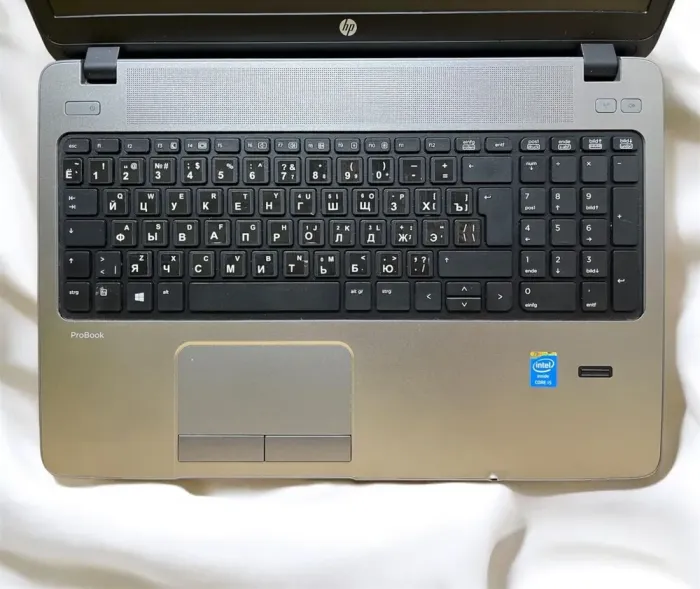 Ноутбук Б-клас HP ProBook 450 G1 / 15.6" (1366x768) TN / Intel Core i5-4200M (2 (4) ядра по 2.5 - 3.1 GHz) / 8 GB DDR3 / 256 GB SSD / Intel HD Graphics 4600 / WebCam / DVD-RW / HDMI б/в - зображення 3