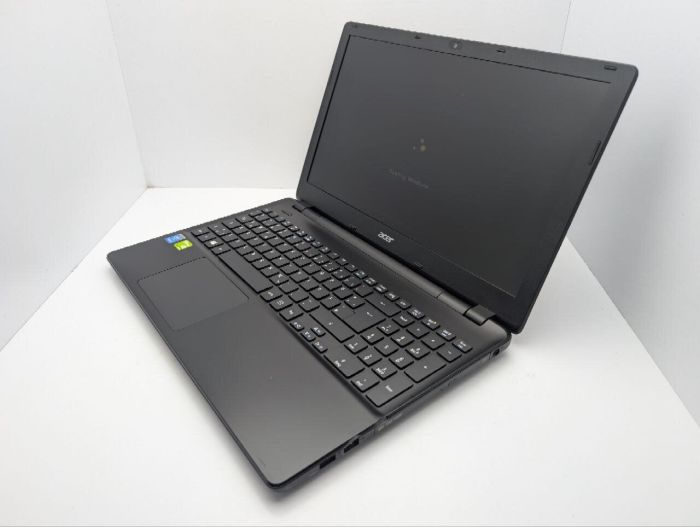 Ноутбук Acer Aspire E5-571G / 15.6" (1366x768) TN / Intel Core i3-4005U (2 (4) ядра по 1.7 GHz) / 6 GB DDR3 / 500 GB HDD / nVidia GeForce 820M, 1 GB GDDR3, 64-bit / WebCam / DVD-ROM б/в - зображення 7
