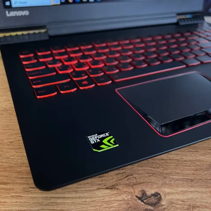 Ігровий ноутбук Lenovo Legion Y520-15IKBN / 15.6" (1920x1080) IPS / Intel Core i5-7300HQ (4 ядра по 2.5 - 3.5 GHz) / 16 GB DDR4 / 1000 GB SSD M.2 / nVidia GeForce GTX 1050 Ti, 4 GB GDDR5, 128-bit / WebCam б/в - зображення 8