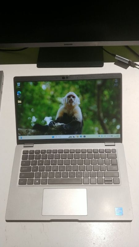 Ультрабук Б-клас Dell Latitude 5420 / 14" (1920x1080) IPS / Intel Core i5-1145G7 (4 (8) ядра по 2.6 - 4.4 GHz) / 16 GB DDR4 / 256 GB SSD M.2 / Intel Iris Xe Graphics / WebCam / USB 3.2 / HDMI / Windows 10 б/в - зображення 2