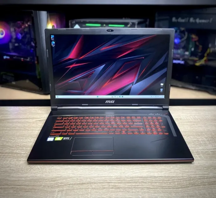 Ігровий ноутбук MSI GE75 Raider 9SE / 17.3" (1920x1080) IPS / Intel Core i7-8750H (6 (12) ядер по 2.2 - 4.1 GHz) / 16 GB DDR4 / 256 GB SSD + 1000 GB HDD / nVidia GeForce RTX 2060, 6 GB GDDR6, 192-bit / WebCam б/в - зображення 2