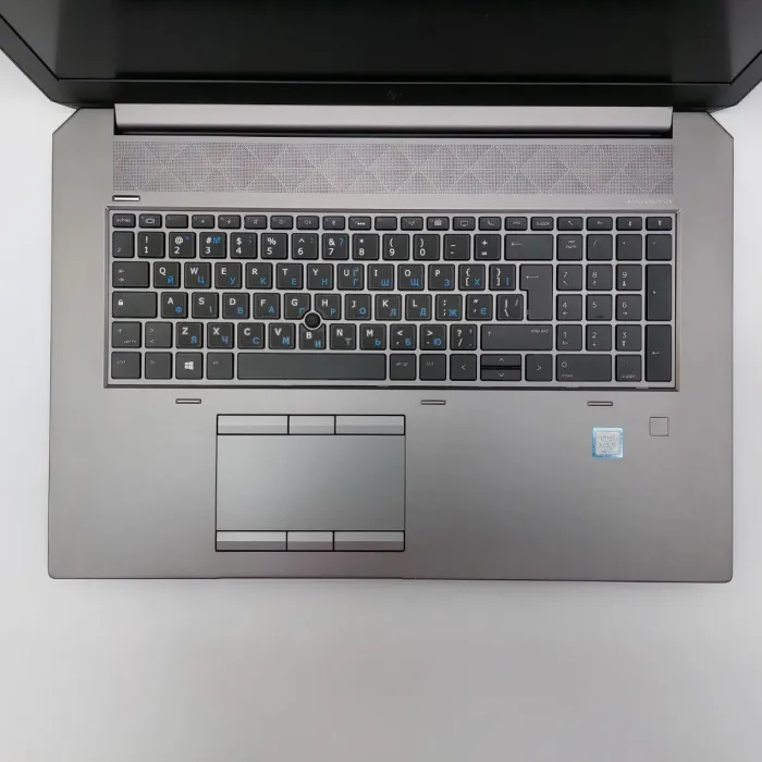 Мобільна робоча станція HP zBook 17 G6 / 17" (1920x1080) IPS / Intel Core i9-9880H (8 (16) ядер по 2.3 - 4.8 GHz) / 32 GB DDR4 / 1000 GB SSD / nVidia Quadro RTX 3000, 6 GB GDDR6, 192-bit / WebCam / Win 11 Pro б/в - зображення 3