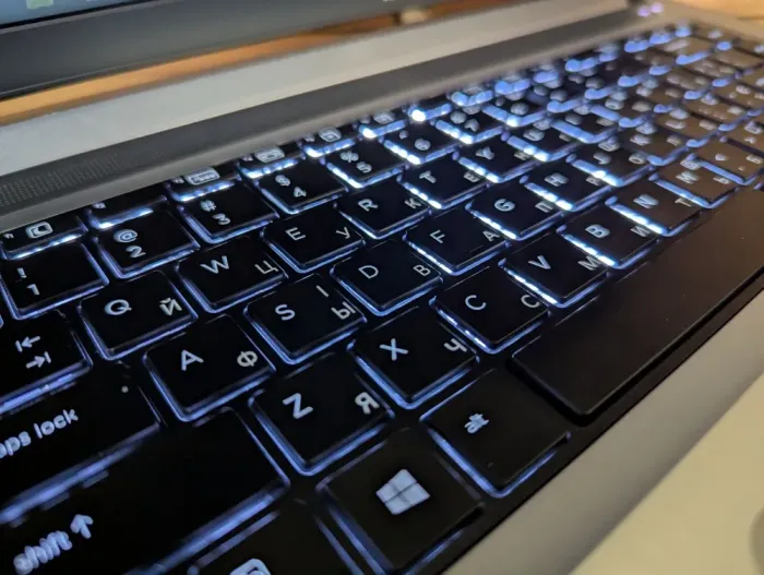 Ультрабук HP ProBook 440 G3 / 14" (1920x1080) IPS / Intel Core i7-6500U (2 (4) ядра по 2.5 - 3.1 GHz) / 8 GB DDR4 / 240 GB SSD / Intel HD Graphics 520 / WebCam / Fingerprint / Windows 10 б/в - зображення 6