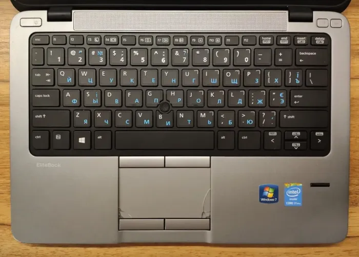 Нетбук Б-клас HP EliteBook 820 G1 / 12.5" (1366x768) TN / Intel Core i7-4600U (2 (4) ядра по 2.1 - 3.3 GHz) / 8 GB DDR3 / 240 GB SSD / Intel HD Graphics 4400 / WebCam / HDMI б/в - зображення 3