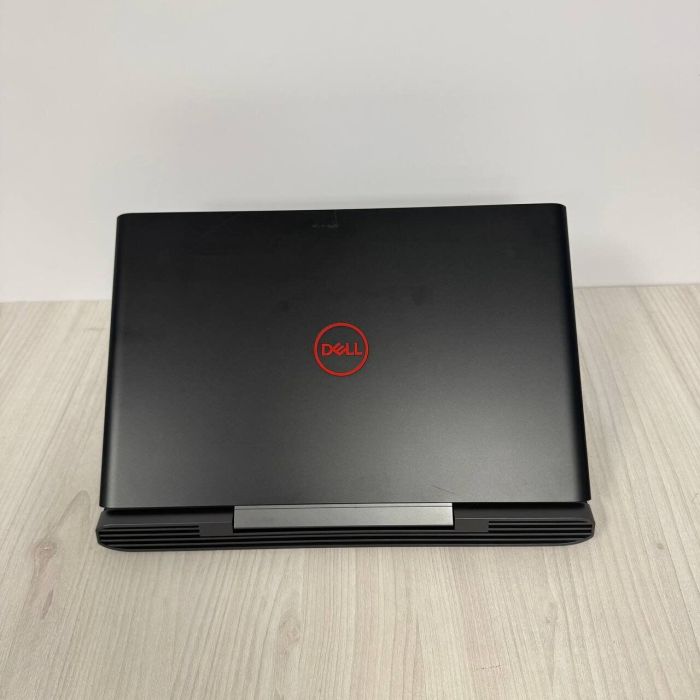 Ігровий ноутбук Б-клас Dell Inspiron 15 Gaming 7577 / 15.6" (1920x1080) IPS / Intel Core i5-7300HQ (4 ядра по 2.5 - 3.5 GHz) / 16 GB DDR4 / 256 GB SSD M.2 / nVidia GeForce GTX 1060 Max-Q, 6 GB GDDR5, 192-bit / WebCam б/в - зображення 3