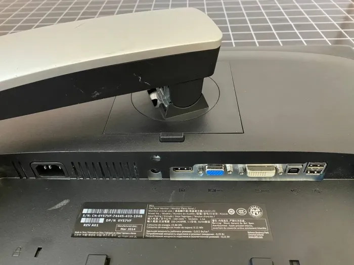 Монітор Широкоформатний Dell Professional P2213t / 22" (1680x1050) TN / DisplayPort, VGA, DVI, USB 2.0 / VESA 100x100 б/в - зображення 6