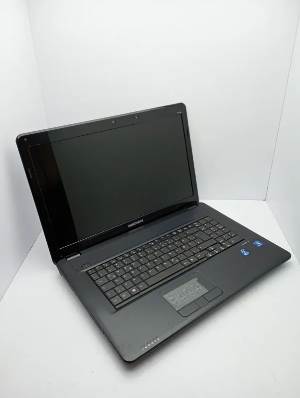 Ноутбук Acer Medion i5 / 17.3" (1600x900) TN / Intel Core i5-430M (2 (4) ядра по 2.26 - 2.53 GHz) / 6 GB DDR3 / 320 GB HDD / Intel HD Graphics / WebCam б/в - зображення 5