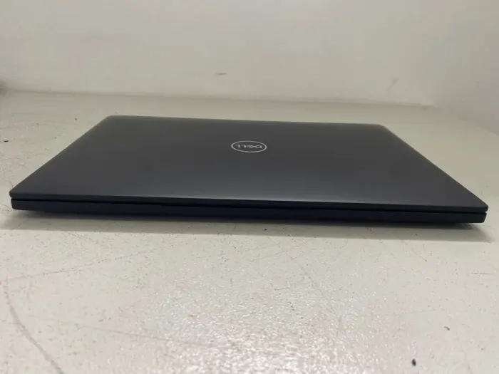 Ультрабук Dell Latitude 7390 / 13.3" (1920x1080) IPS / Intel Core i7-8650U (4 (8) ядра по 1.9 - 4.2 GHz) / 16 GB DDR4 / 512 GB SSD / Intel UHD Graphics 620 / WebCam б/в - зображення 5