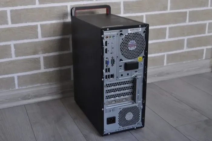 Комп'ютер Lenovo ThinkCentre M910T Tower / Intel Core i5-7500 (4 ядра по 3.4 - 3.8 GHz) / 16 GB DDR4 / 240 GB SSD / Intel HD Graphics 630 / Wi-Fi / DVD-ROM / Windows 11 Pro б/в - зображення 5