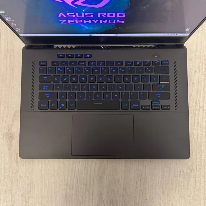Ігровий ультрабук Asus ROG Zephyrus G15 GA503QS / 15,6" (2560x1440) IPS / AMD Ryzen 9 5900HS (8 (16) ядер по 3,0 - 4,6 ГГц) / 16 ГБ DDR4 / 1000 ГБ SSD NVMe / nVidia GeForce RTX 3080, 8 ГБ GDDR6, 256-біт б/в - зображення 7