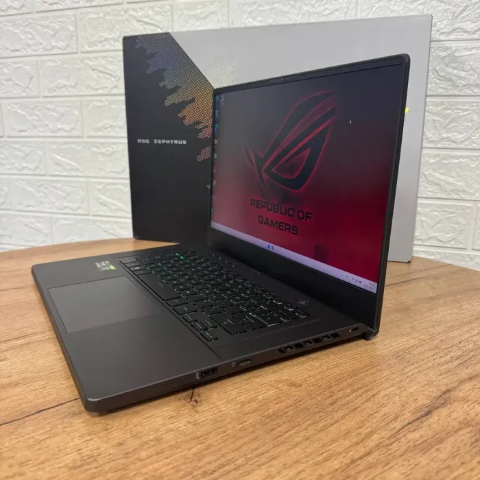 Ігровий ноутбук Asus ROG Zephyrus G15 GA503RS / 15.6" (2560x1440) IPS / AMD Ryzen 9 6900HS (8 (16) ядер по 3.3 - 4.9 GHz) / 16 GB DDR5 / 1512 GB SSD / nVidia GeForce RTX 3080, 8 GB GDDR6, 256-bit / WebCam б/в - зображення 5