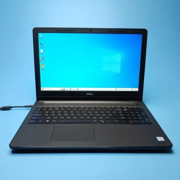 Ноутбук Б-клас Dell Inspiron 15-3567 / 15.6" (1366x768) TN / Intel Core i3-7130U (2 (4) ядра по 2.7 GHz) / 8 GB DDR4 / 512 GB SSD / Intel HD Graphics 620 / WebCam / Win 10 Home б/в - зображення 2