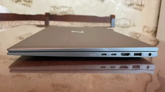 Ноутбук HP ZBook Firefly 15 G7 / 15.6" (1920x1080) IPS / Intel Core i7-10610U (4 (8) ядра по 1.8 - 4.9 GHz) / 16 GB DDR4 / 512 GB SSD / Intel UHD Graphics for 10th Generation / WebCam б/в - зображення 7