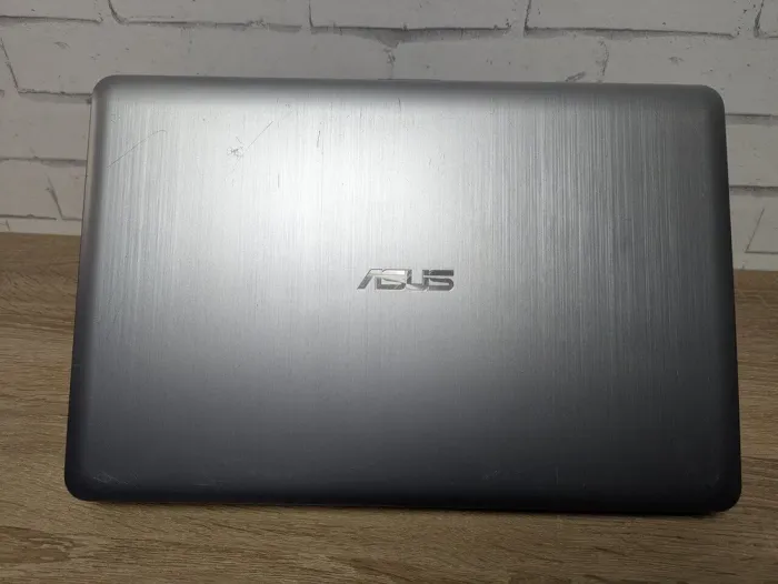 Ноутбук Б-клас Asus R540S / 15.6" (1366x768) TN / Intel Celeron N3050 (2 ядра по 1.6 - 2.16 GHz) / 8 GB DDR3 / 128 GB SSD / Intel HD Graphics / WebCam б/в - зображення 3