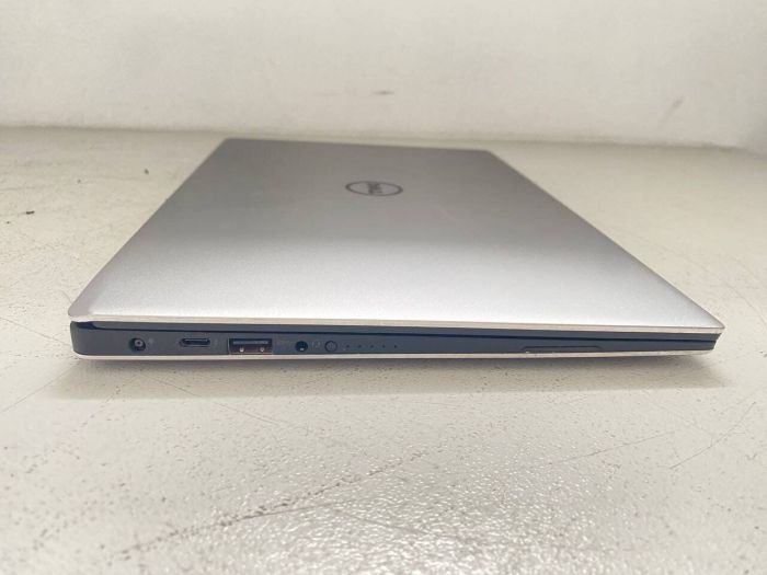 Ультрабук Б-клас Dell XPS 13 9360 / 13.3" (1920x1080) IPS / Intel Core i5-7200U (2 (4) ядра по 2.5 - 3.1 GHz) / 8 GB DDR3 / 256 GB SSD / HD Graphics 620 / WebCam б/в - зображення 5