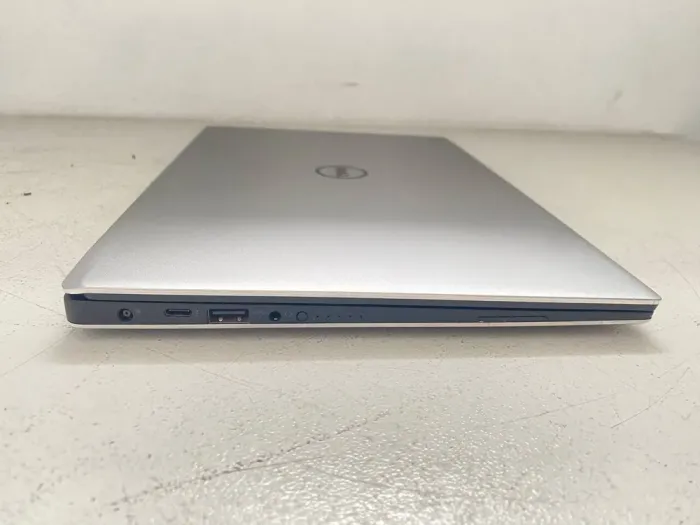 Ультрабук Б-клас Dell XPS 13 9360 / 13.3" (1920x1080) IPS / Intel Core i5-7200U (2 (4) ядра по 2.5 - 3.1 GHz) / 8 GB DDR3 / 256 GB SSD / Intel HD Graphics 620 / WebCam б/в - зображення 5