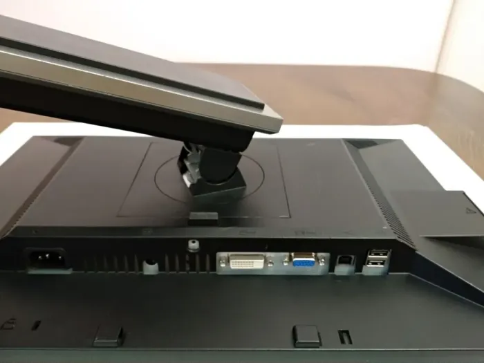 Комплект ПК: Dell Optiplex 390 SFF / Intel Core i3-2100 (2 (4) ядра по 3.1 GHz) / 8 GB DDR3 / 240 GB SSD / Intel HD Graphics 2000 + Монитор Dell Professional P1911b / 19" (1440x900) TN / DVI, VGA, USB б/в - зображення 14