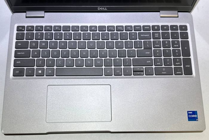 Мобільна робоча станція Б-клас Dell Precision 3560 / 15.6" (1920x1080) TN / Intel Core i7-1165G7 (4 (8) ядра по 2.8 - 4.7 GHz) / 16 GB DDR4 / 256 GB SSD / nVidia Quadro T500, 2 GB GDDR6, 64-bit / WebCam / Win 11 Pro б/в - зображення 8