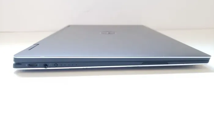 Ноутбук-трансформер Dell XPS 13 9365 / 13.3" (1920x1080) IPS Touch / Intel Core i7-7Y75 (2 (4) ядра по 1.3 - 3.6 GHz) / 16 GB DDR3 / 512 GB SSD M.2 / Intel HD Graphics 615 / WebCam б/в - зображення 4