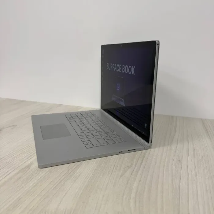 Ігровий ультрабук-трансформер Б-класу Microsoft Surface Book 2 / 15.0" (3240x2160) IPS Touch / Intel Core i7-8650U (4 (8) ядра по 1.9 - 4.2 GHz) / 16 GB DDR3 / 256 GB SSD NVMe / nVidia GeForce GTX 1060, 6 GB GDDR5, 192-bit / WebCam б/в - зображення 5